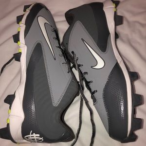 NIKE Mens baseball cleats